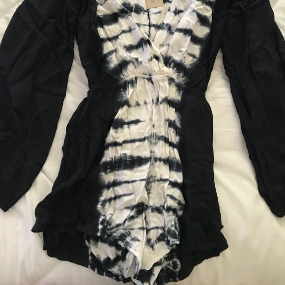 Romper - Picture 2 of 2